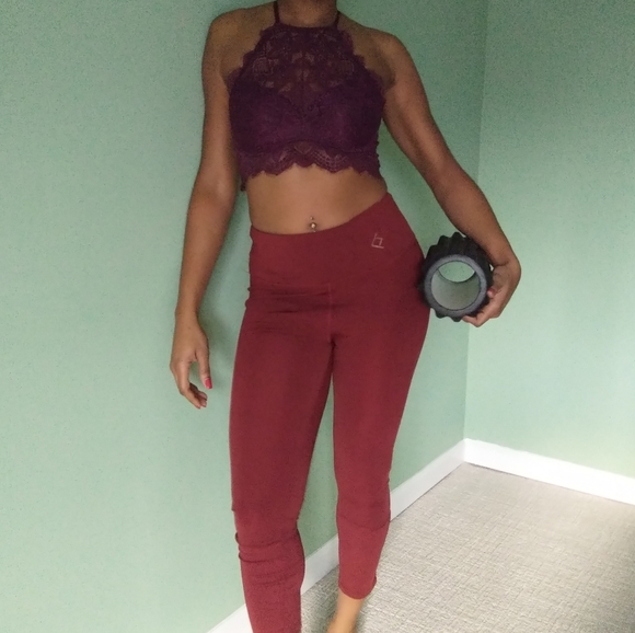 body sports performance Pants - Women's wine colored Capri leggings